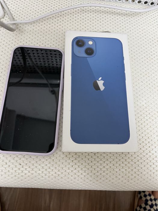 Iphone 13 в хоршем состоянии.