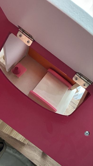 Кукольный домик с мебелью