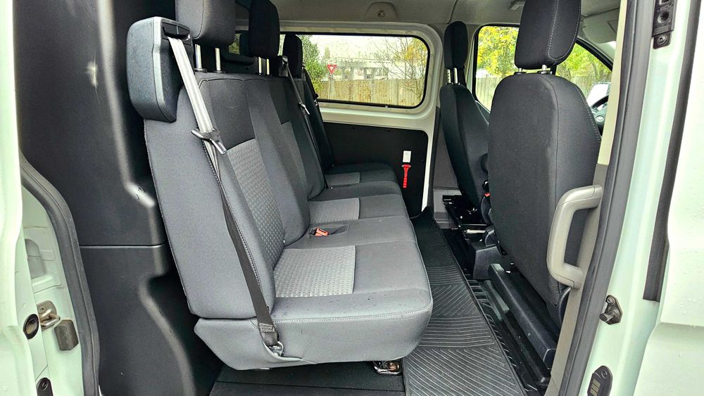 inchiriez ford transit custom in Braila 5 locuri plus marfa