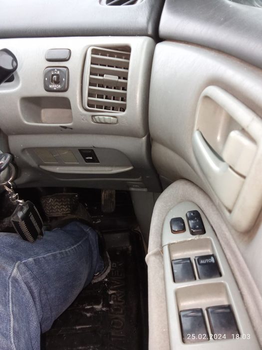 Продам тойота виста ардео.