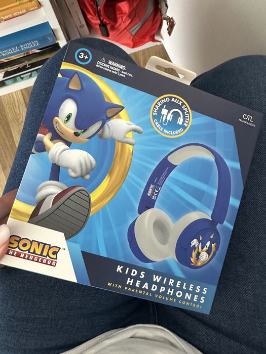 Casti sonic si patrula catelus