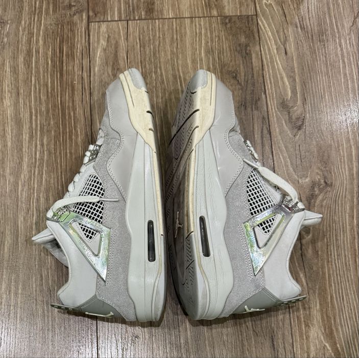 jordan 4 frozen moment