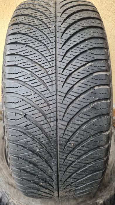 Anvelope 215 55 r17  all season