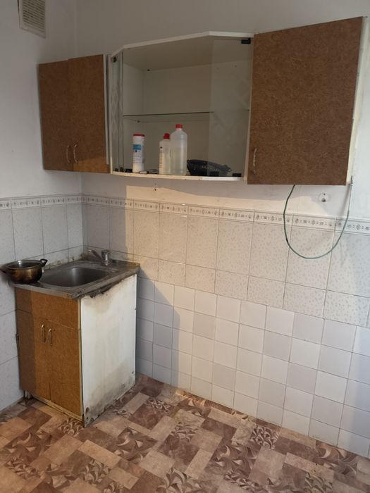 Мебель срочно даром