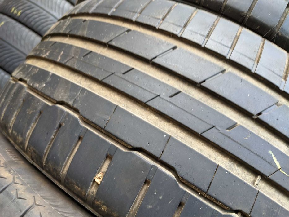 2бр Летни гуми 225 40 19 - Hankook