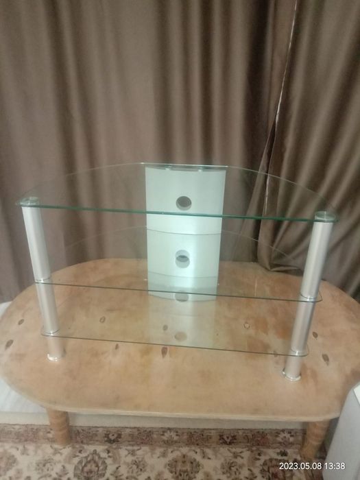 Стеклянная подставка