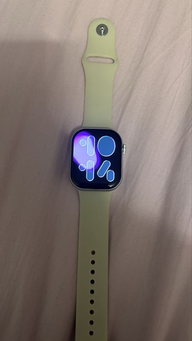 Продаю apple watch 11