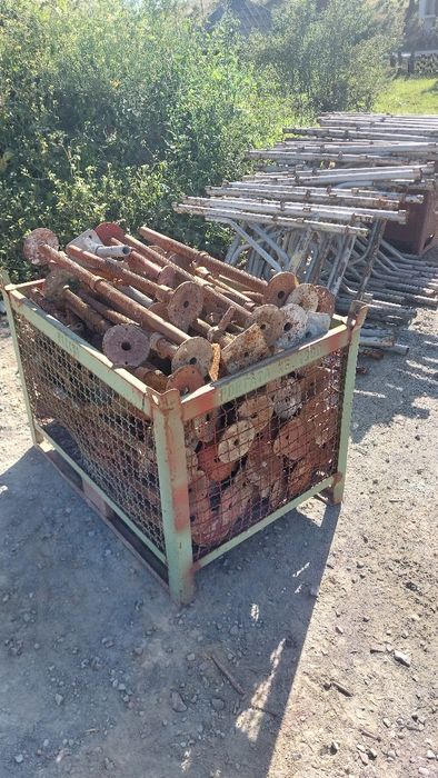 Schela Italia adusa recent,  picioare reglabile podine..