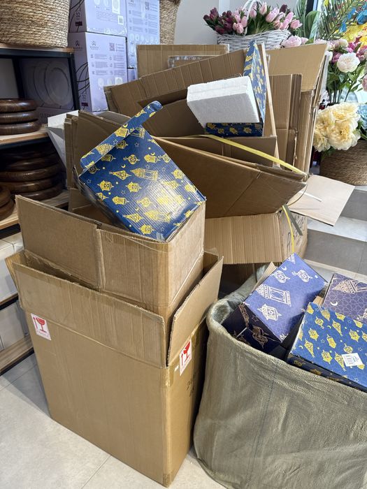 Тегін көлемді таза коробкалар