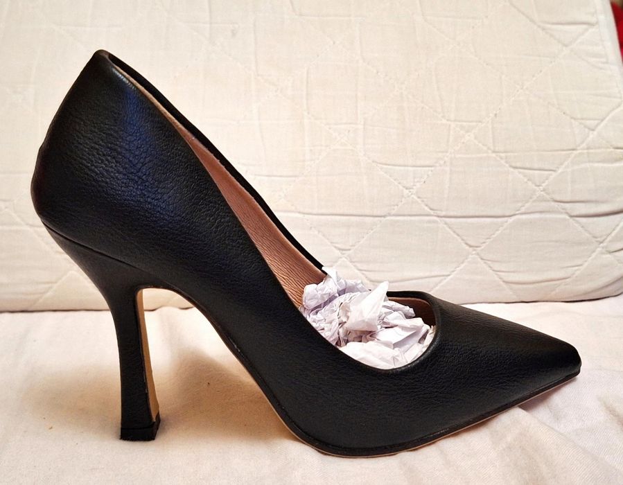 Tocuri SHEIN cu vârf ascuțit