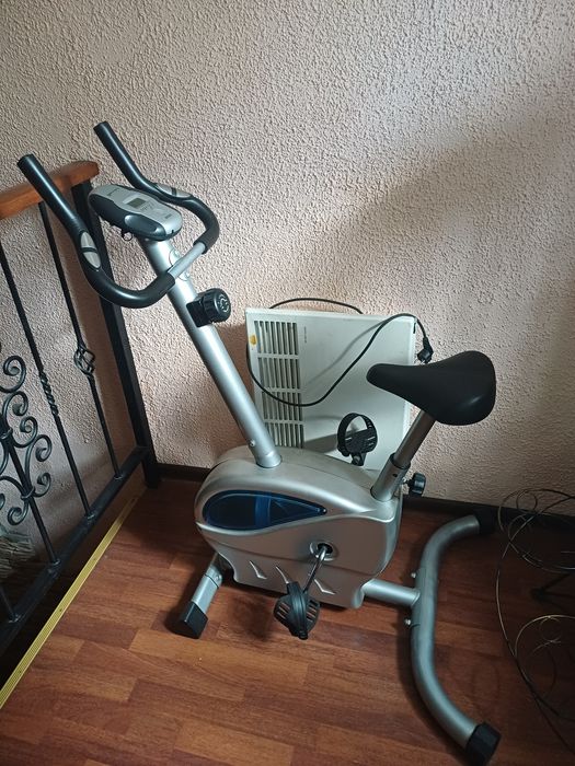 Велотренажёр продам!