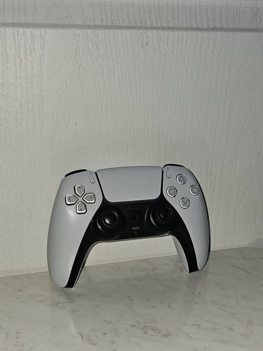 Playstation 5 825gb