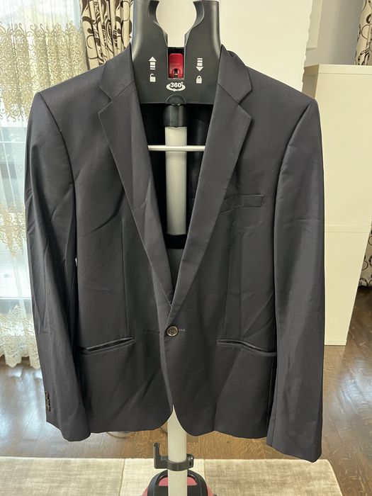 Costum Zara Man masura 50 sacou /40 pantaloni
