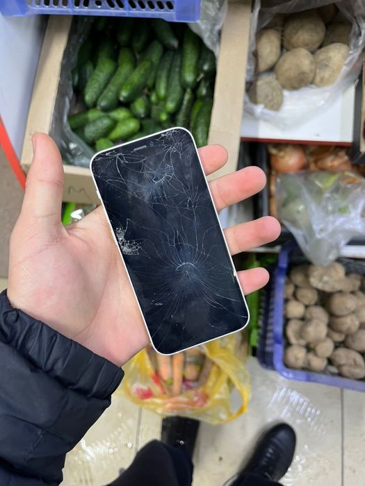 Продам айфон 12 мири
