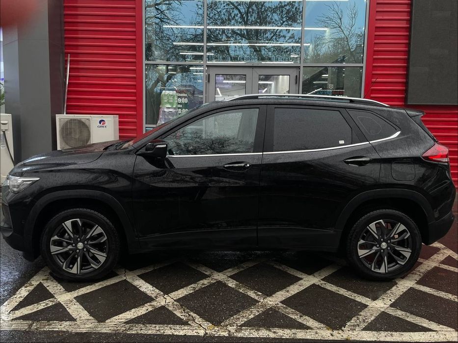 Продаётся Tracker premier turbo