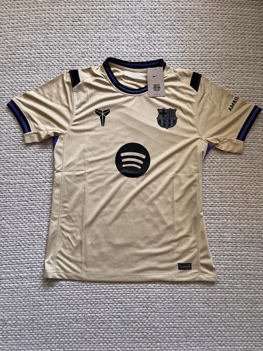 Barcelona 25/26 Away Player Version