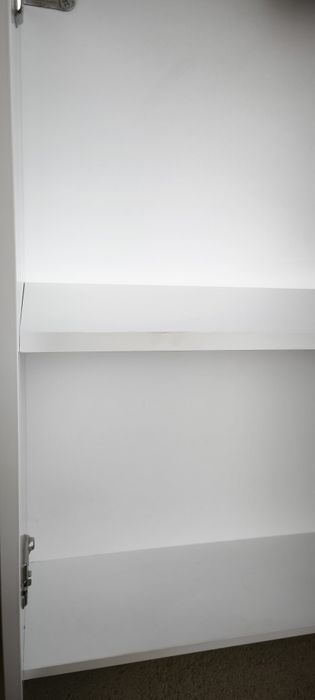 Шкаф за баня с огледало