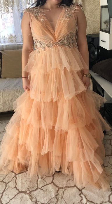 Официални рокля.