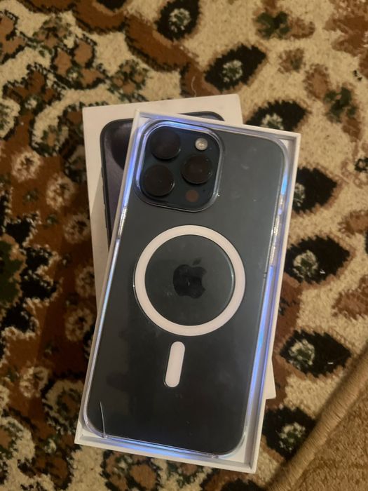 Айфон 15 про мах