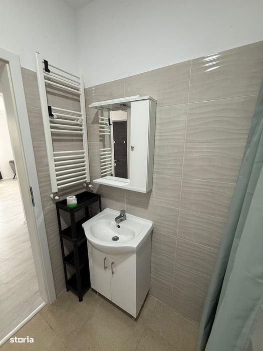 Apartament - Decomandat - Centrala - Mutare Imediata.