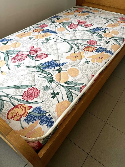 Единичен спален комплект, масив - легло, гардероб, нощно шкафче