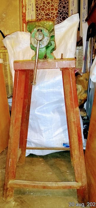 Menghina cu suport, negociabil