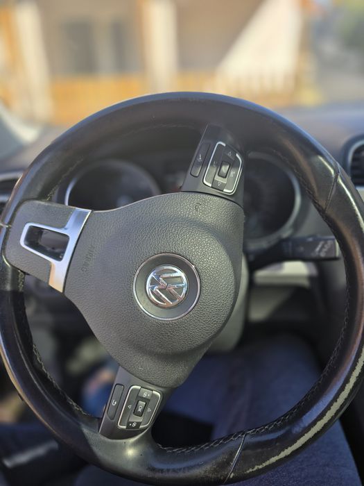 VOLKSWAGEN Golf 2012 — imagine 4