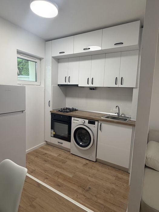 Apartament 2 camere Sector 4 Emil Racovita