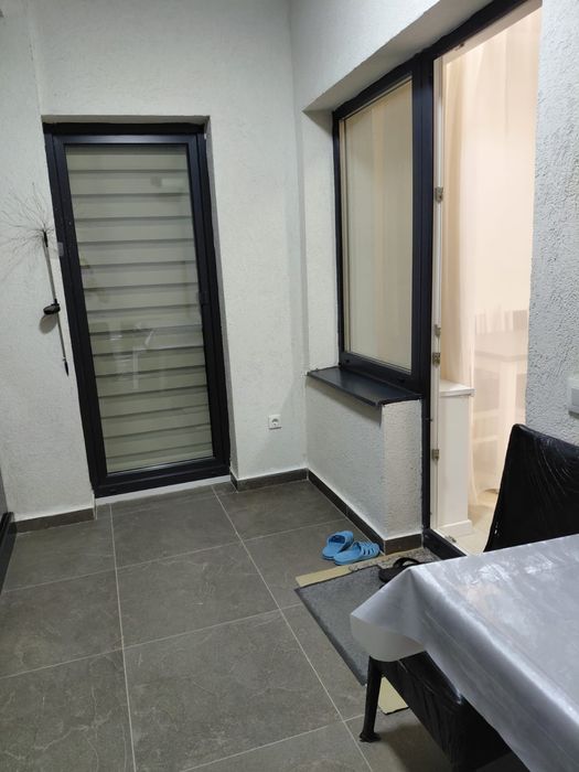 Inchiriez apartament