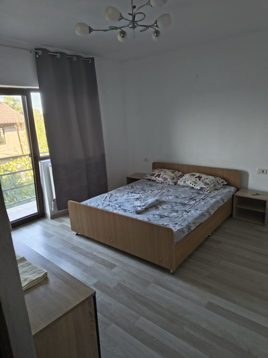 Camere cu baie proprie in localitatea Tuzla