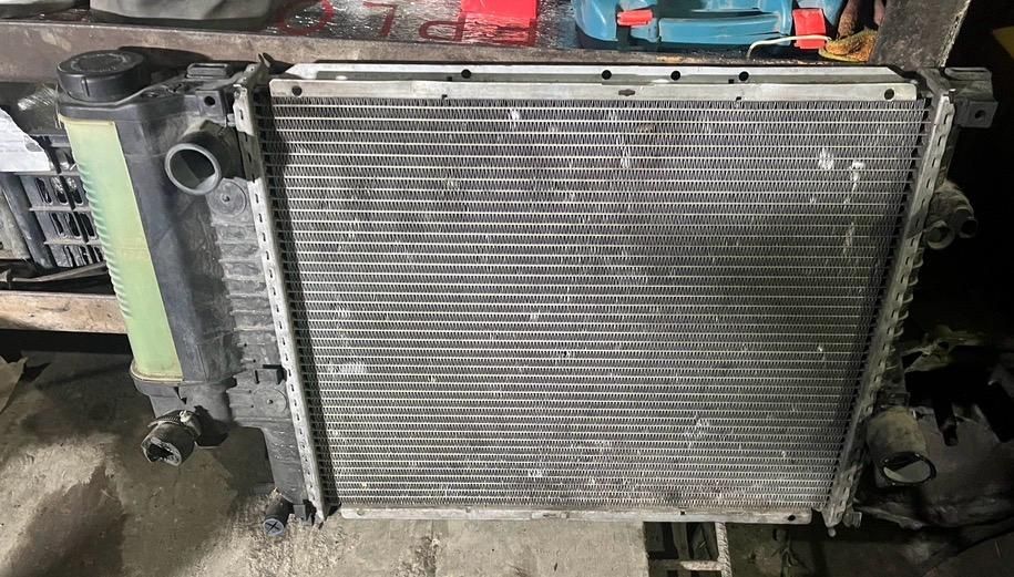 Радиатор охлаждения - bmw e39 до рестайлинг