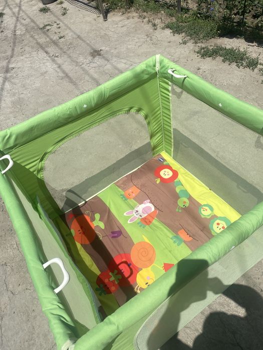 Детский манеж Chicco