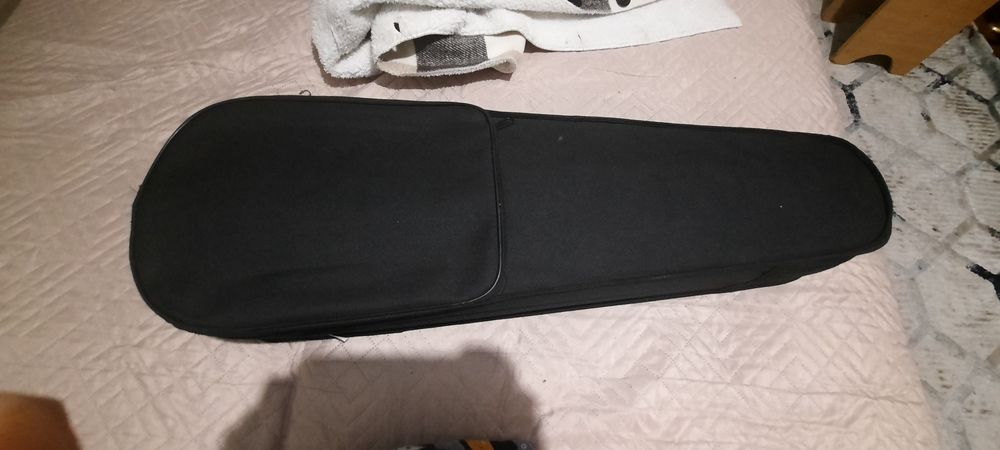 скрипка 1/2 в хорошем состоянии