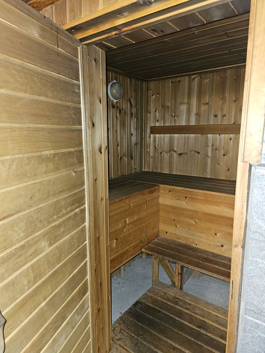 Продам капитальный, кирпичный дом в городе