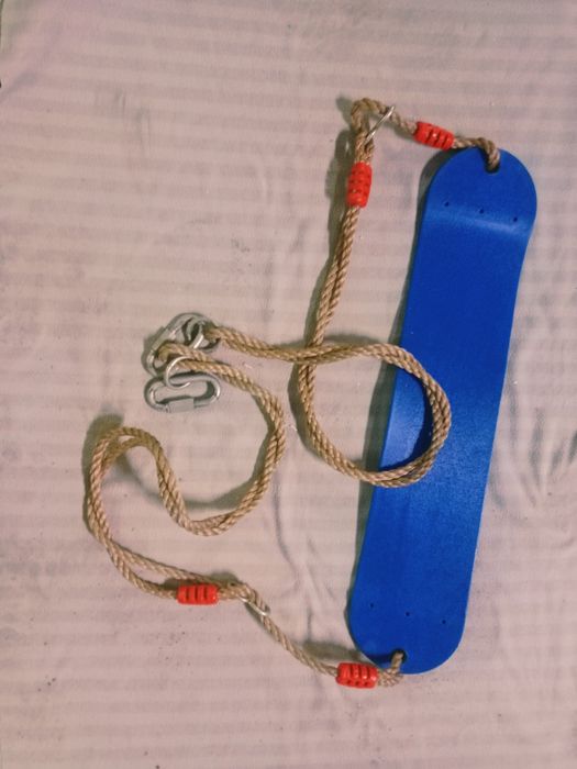 Продам детскую качелю