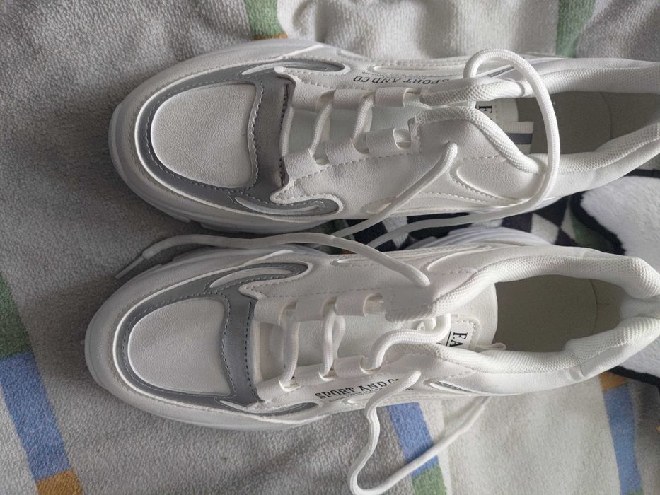 Маратонки с платформа