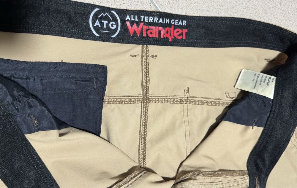 Pantaloni Wrangler ATG pentru trekking