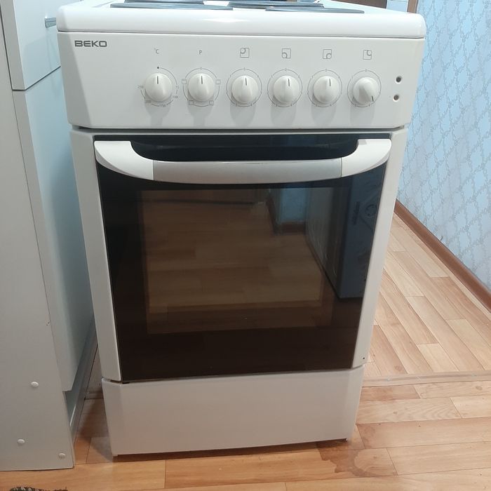 Продам кухонную плиту