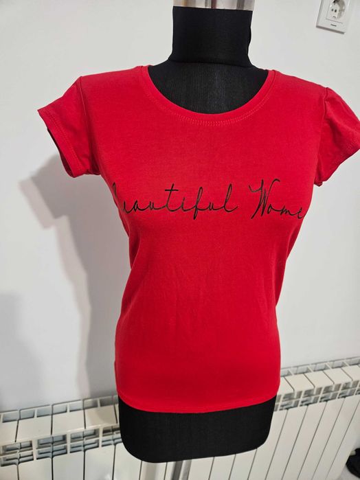 Различни спортни тениски