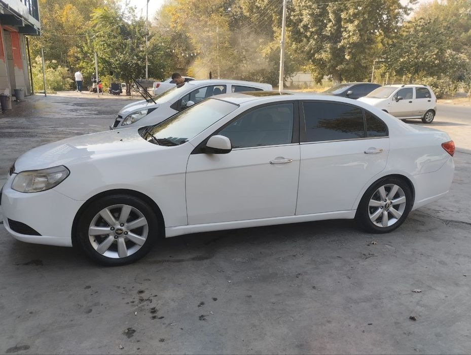 Епика  2.5 фулл позиция 2011 сотилади