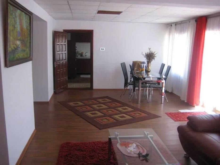 casa (vila) la cheie cu S.C. 361 m.p.