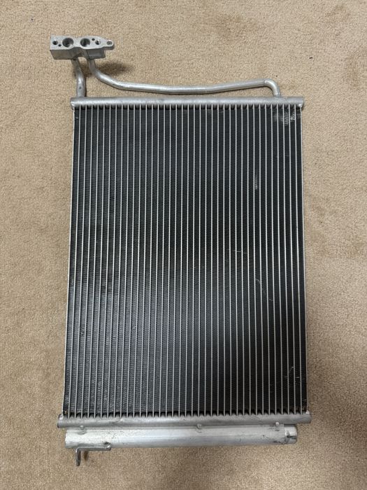 Радиатор кондиционера (конденсор) BMW X5 E53 (2000–2006)