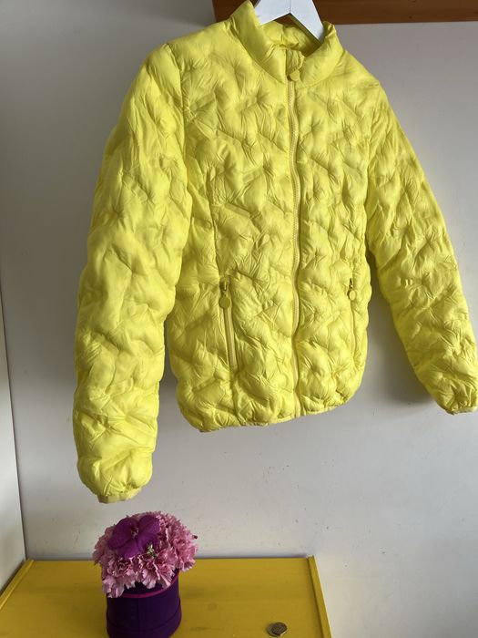 Дамско яке /пухенка в неоново жълто