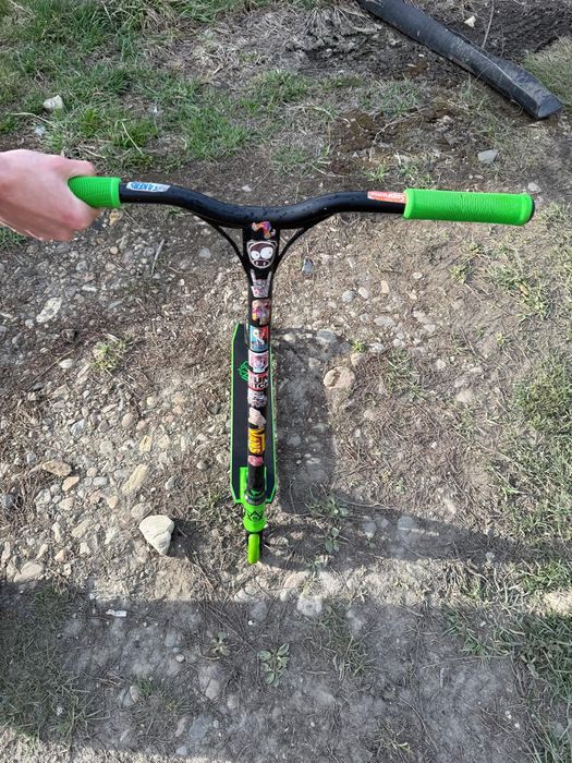 Самокат для трюков