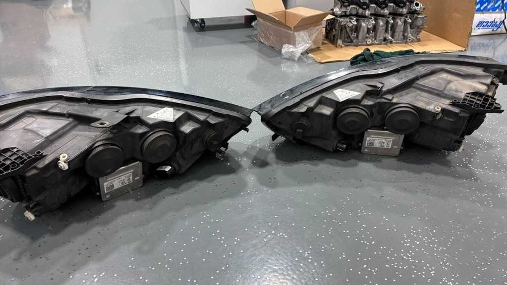 Set complet faruri Audi A6 C7 – Bi-Xenon