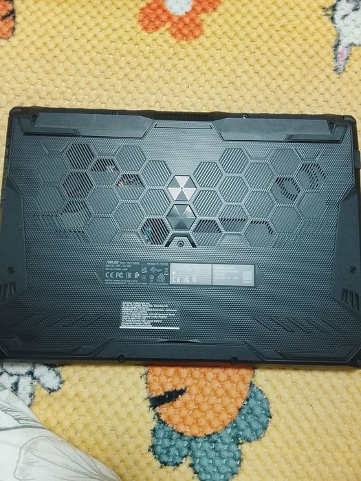 Laptop Gaming ASUS TUF Gaming A15 – Ryzen 7, 144Hz, iluminare RGB