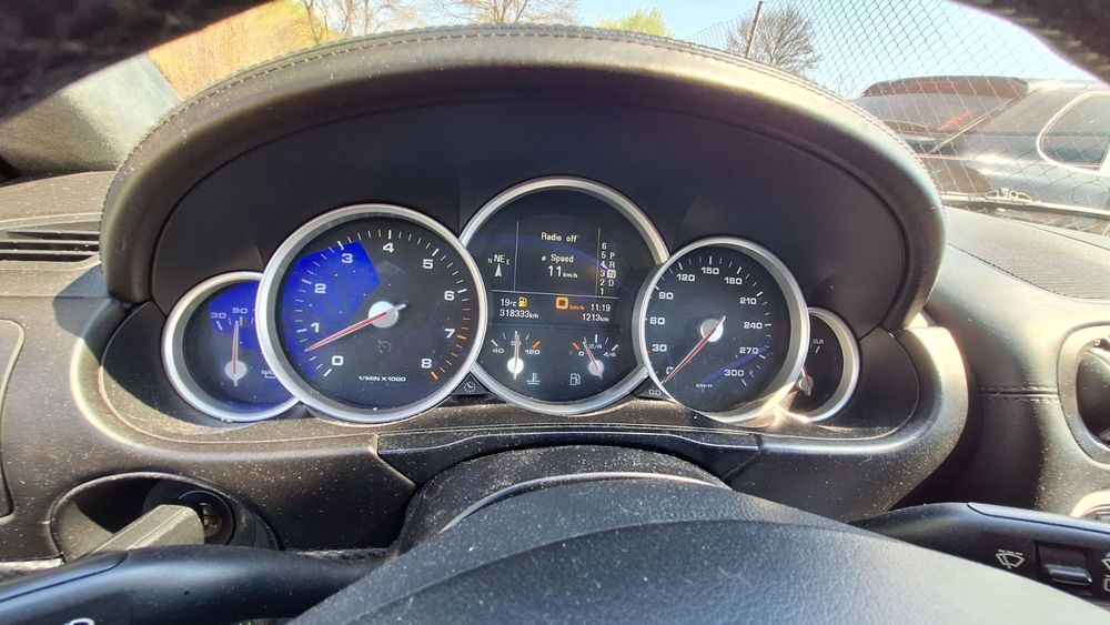 Porsche Cayenne Turbo V8,450 к.с. ,10 броя на части