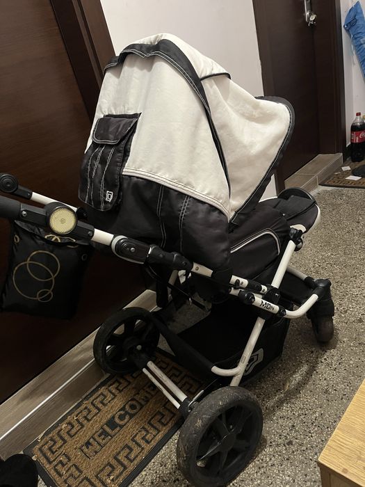 Бебешка количка Moon