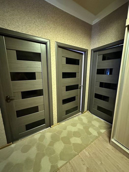 Хамма шароитга эга 3 хонали уй сотилади/ 3х комнатная квартира с удоб.