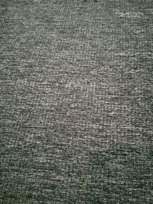 Vand tricou Guess Jeans